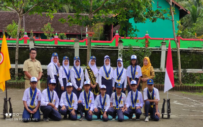 PELANTIKAN PENGURUS OSIS BARU SMP NEGERI 4 PENGASIH